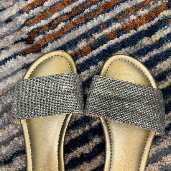 Guess Factory Rhinestone Sandals Size 5M - Picture 2 of 9